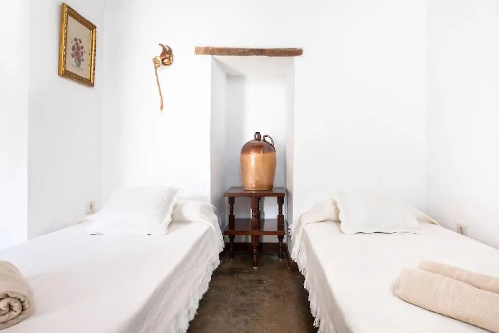 Historica Villa Con Molino De Viento Antigua